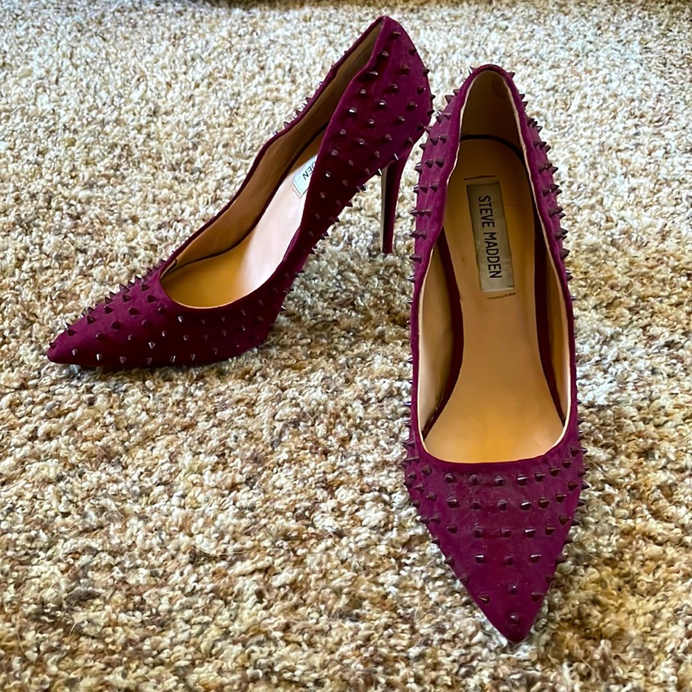 Burgundy spiked Steve Madden heels